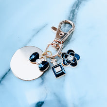 Load image into Gallery viewer, Metal Dog Tags